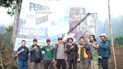 PJT II Serahkan 2.500 Bibit Pohon ke Perumda Tirta Raharja Cimahi untuk Konservasi DAS Citarum