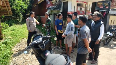 Sinergi TNI-Polri dan Warga, Bhabinkamtibmas Polres Purwakarta Intensifkan Patroli di Desa Tanjungsari